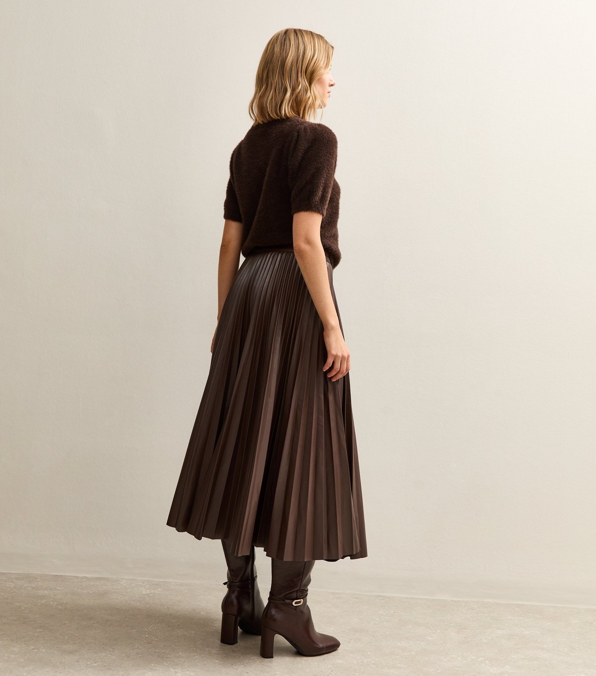 New Look Women's Dark Brown Faux Leather Pleated Midi Skirt New Look - 4