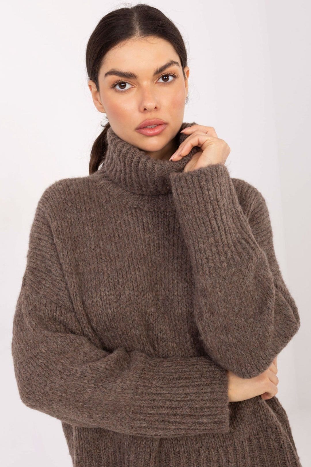 Love Lace Love Lace Women's Thick Knit Turtleneck Sweater for Cool Days in Brown - 4