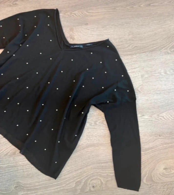 Zara Zara Knit Black Pearl Embellished Jumper Size M Soft Fine Knit Long Sleeve Minimalist Top