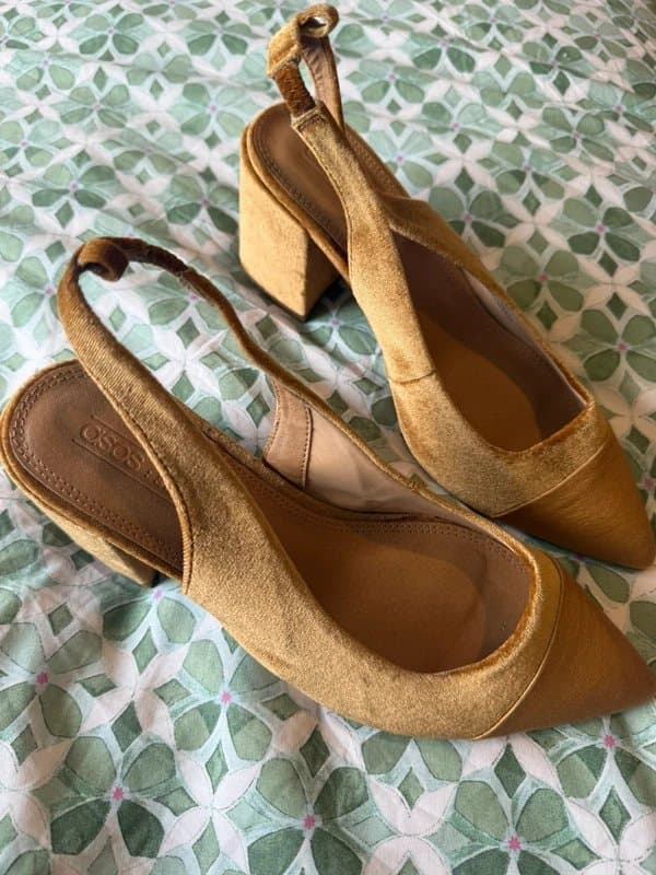 ASOS ASOS Mustard Velvet Slingback Block Heels – Size 5