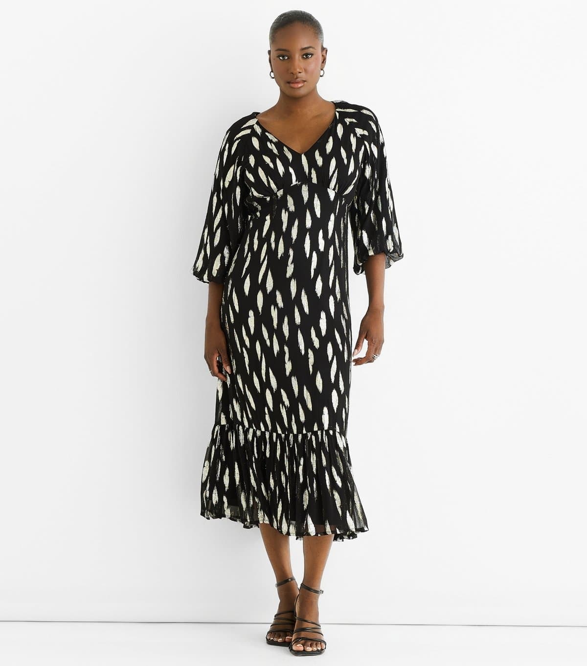 Gini London Women's Black Patterned Gathered Hem Midi Dress Gini London New Look