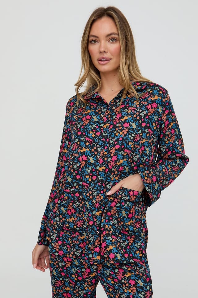 Lily and Lionel Lily and Lionel Women's Evie Long Sleeve Deep Moon Floral Print Pyjama Set In Black - 2