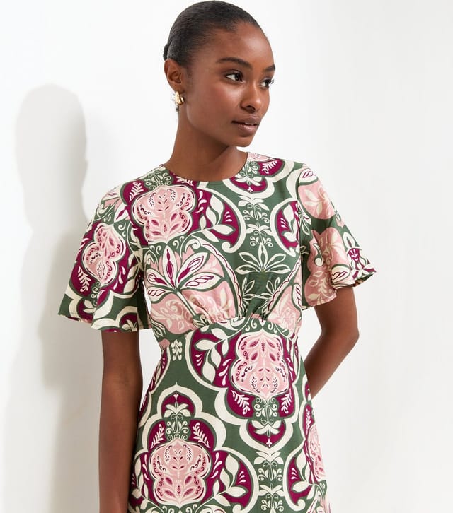 New Look Women's Green Floral Angel Sleeve Midi Dress New Look - 2