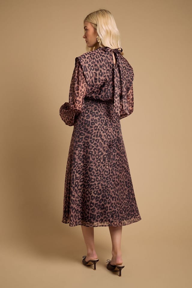 Oasis Oasis Women's Leopard Organza Shirred Waist Midi Dress in Animal - 3