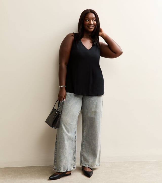 New Look Women's Plus Size Black Relaxed V-Neck Vest Curves New Look - 3