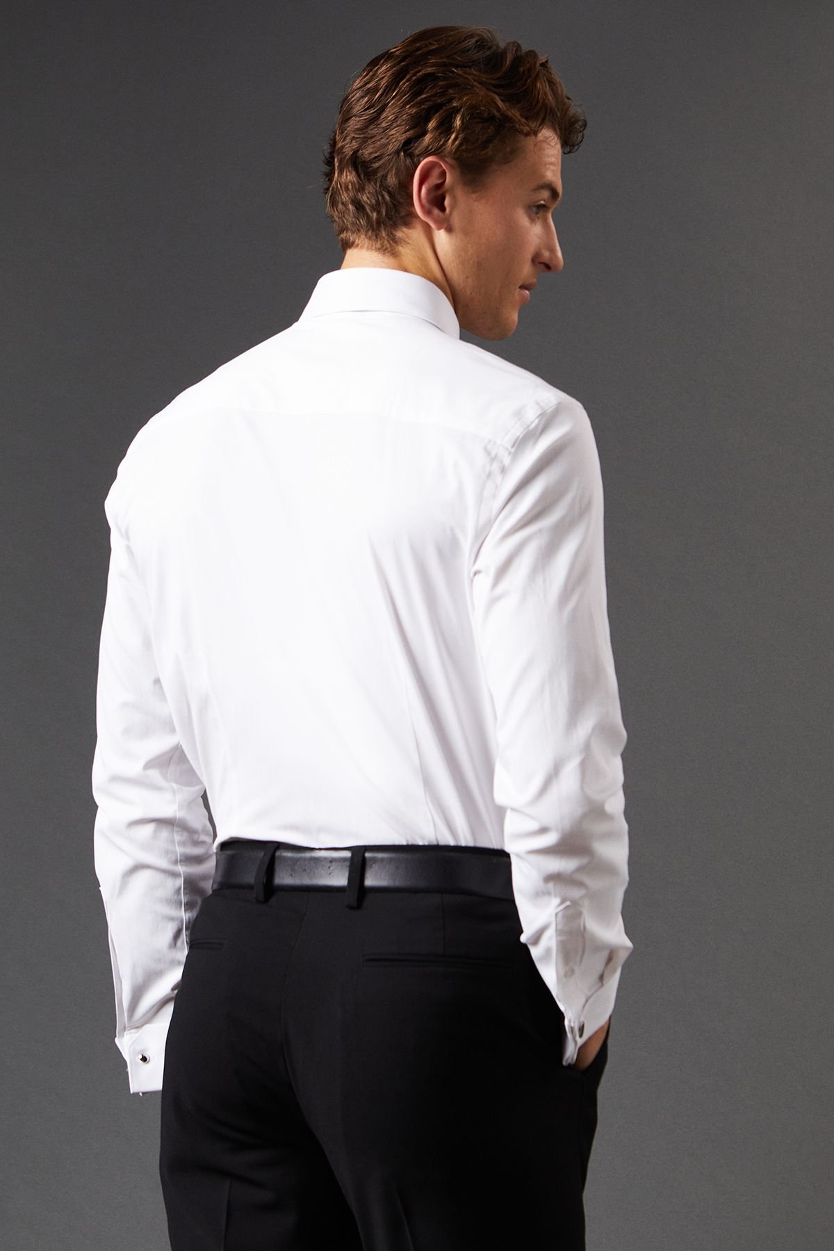 Burton Burton Men's White Easy Iron Double Cuff Tailored Long Sleeve Shirt - 3