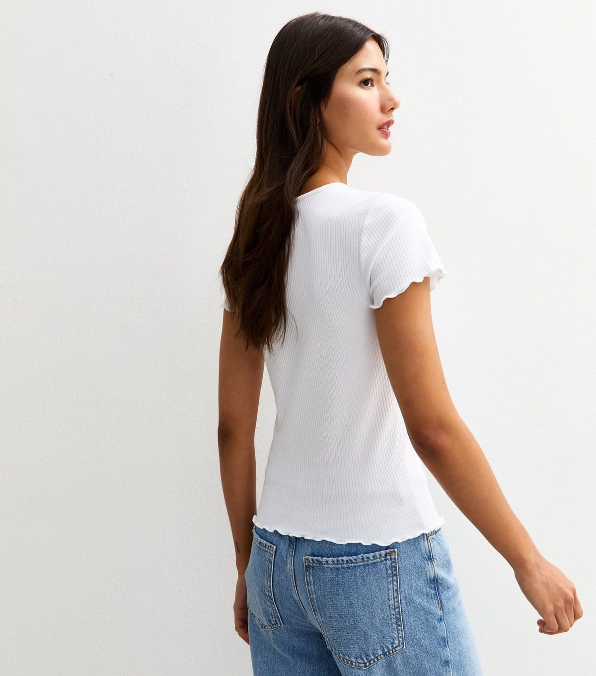 New Look Women's White Ribbed Frilly Trim T-Shirt New Look - 4
