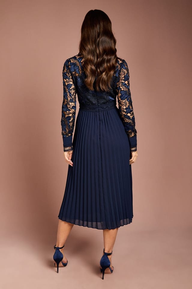 Coast Coast Women's Long Sleeve Lace & Pleated Midi Shirt Dress in Navy - 3