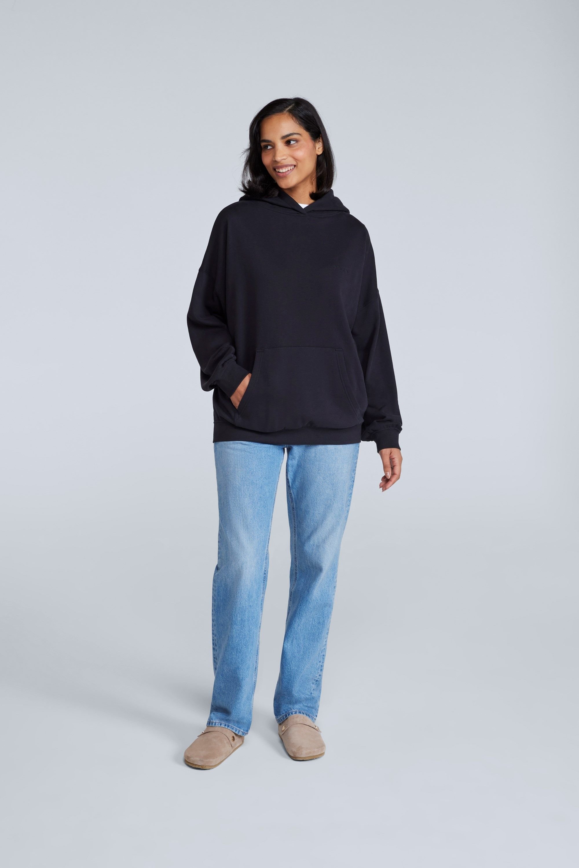 Animal Animal Women's 'Idol' Logo Print Kangaroo Pocket Cotton Snug Fit Drop Shoulder Hoody in Jet Black - 2