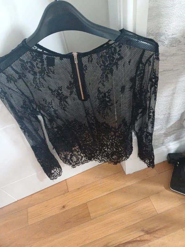 New Look Black lace top