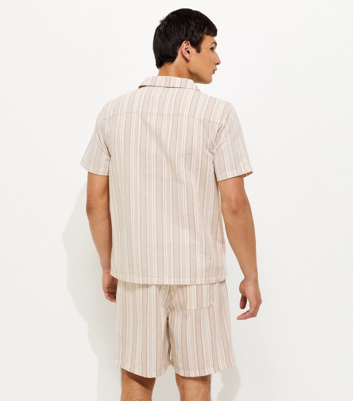 New Look Men's Cream Short Sleeve Stripe Regular Longline Shirt New Look - 4