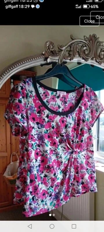 Per Una Ladies size 16 per una m&s floral Shortsleeve top