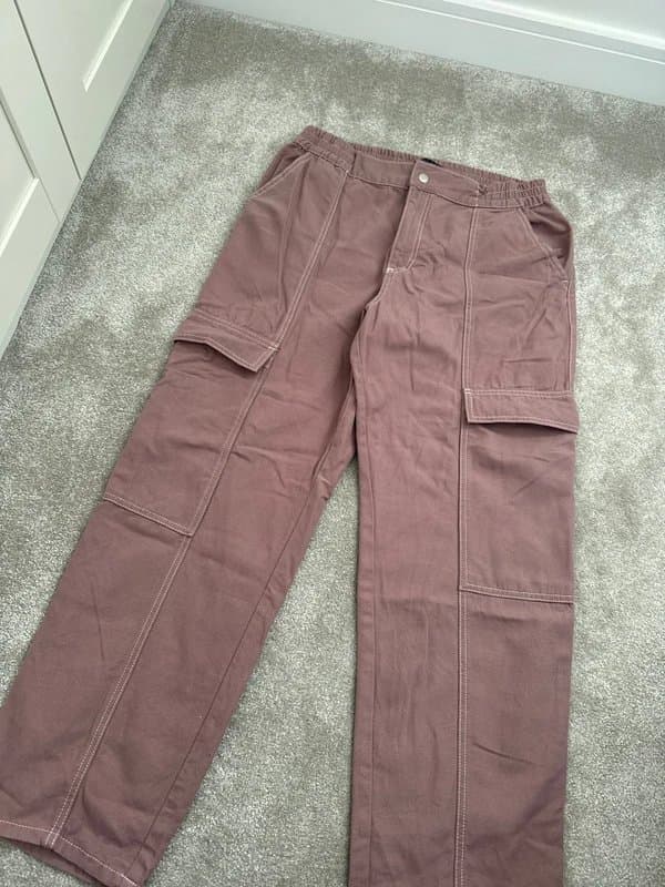ASOS Design ASOS pink cargo pants