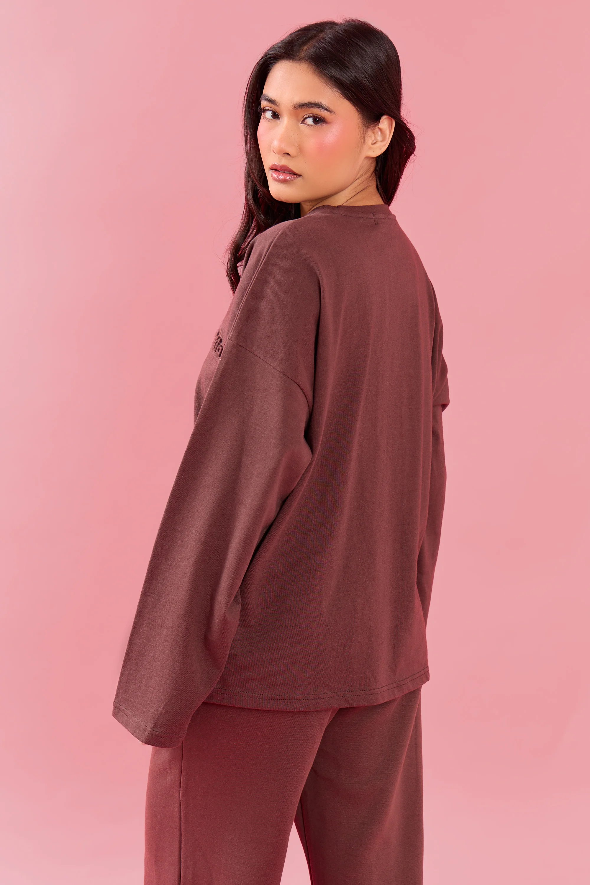Kaiia Kaiia Oval Embossed Oversized Long Sleeve T-shirt Cocoa Brown - 4