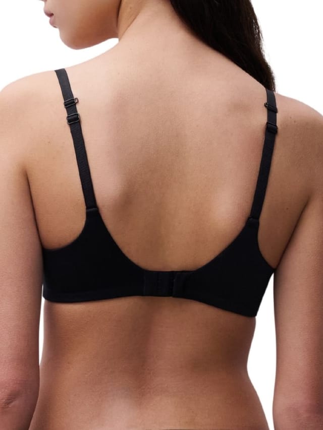 Chantelle Chantelle Women's Glaze Covering T-Shirt Bra in Black - 2