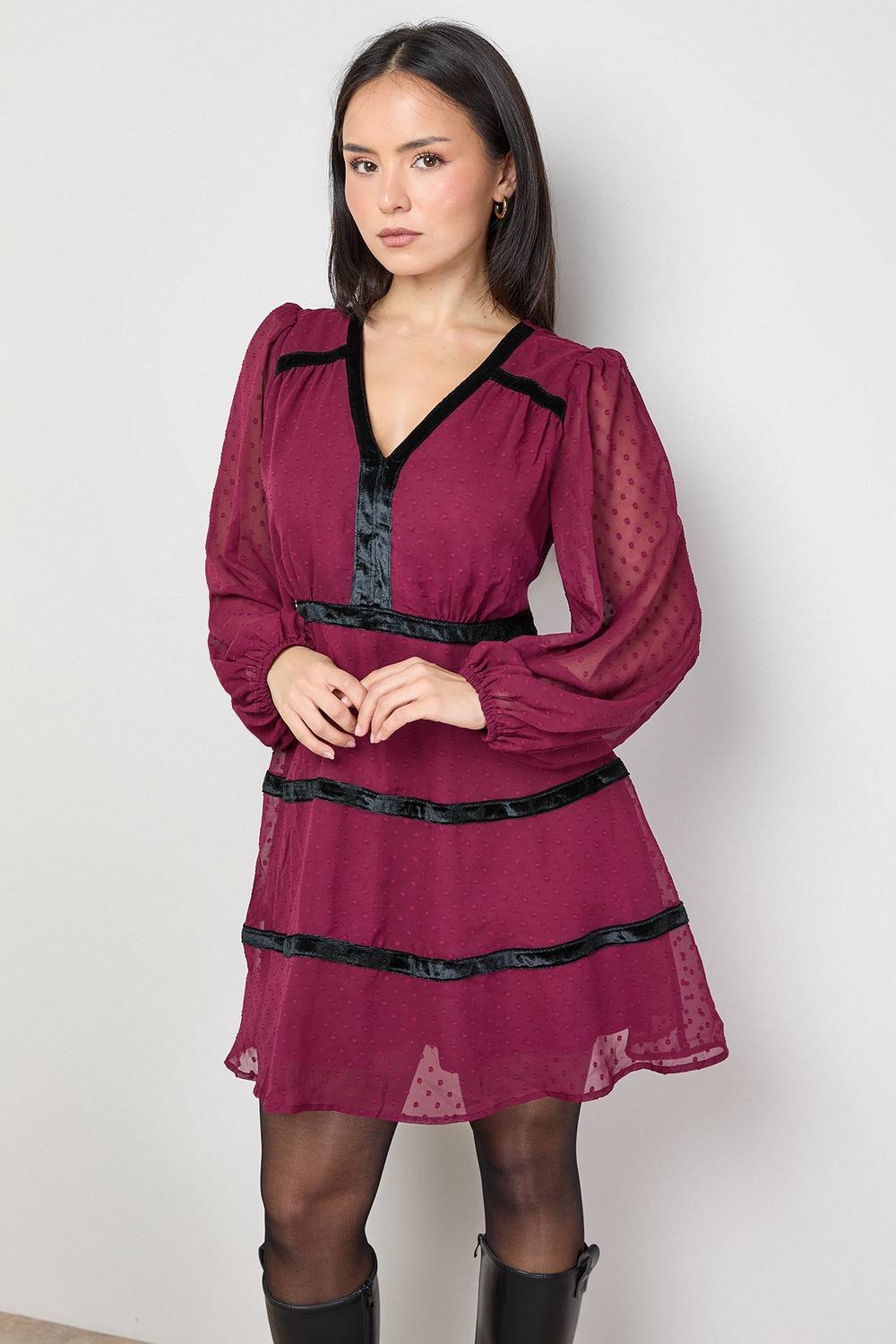 Oasis Oasis Women's Petite Contrast Fit & Flare Mini Dress in Chocolate - 2