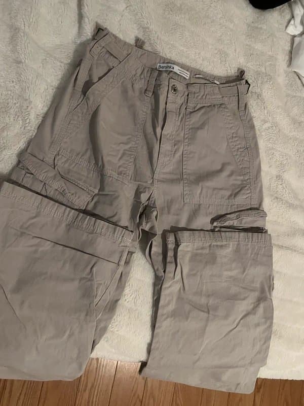 Bershka bershka beige cargo pants