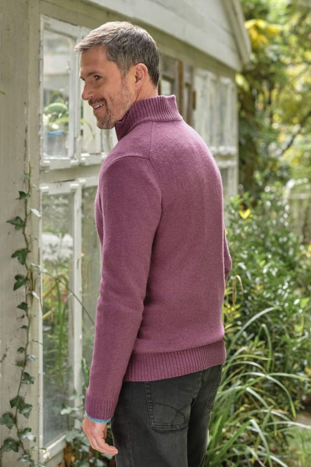 WoolOvers WoolOvers Men's Mens 100% Lambswool Lincoln Zipper Cardigan in Plum - 3