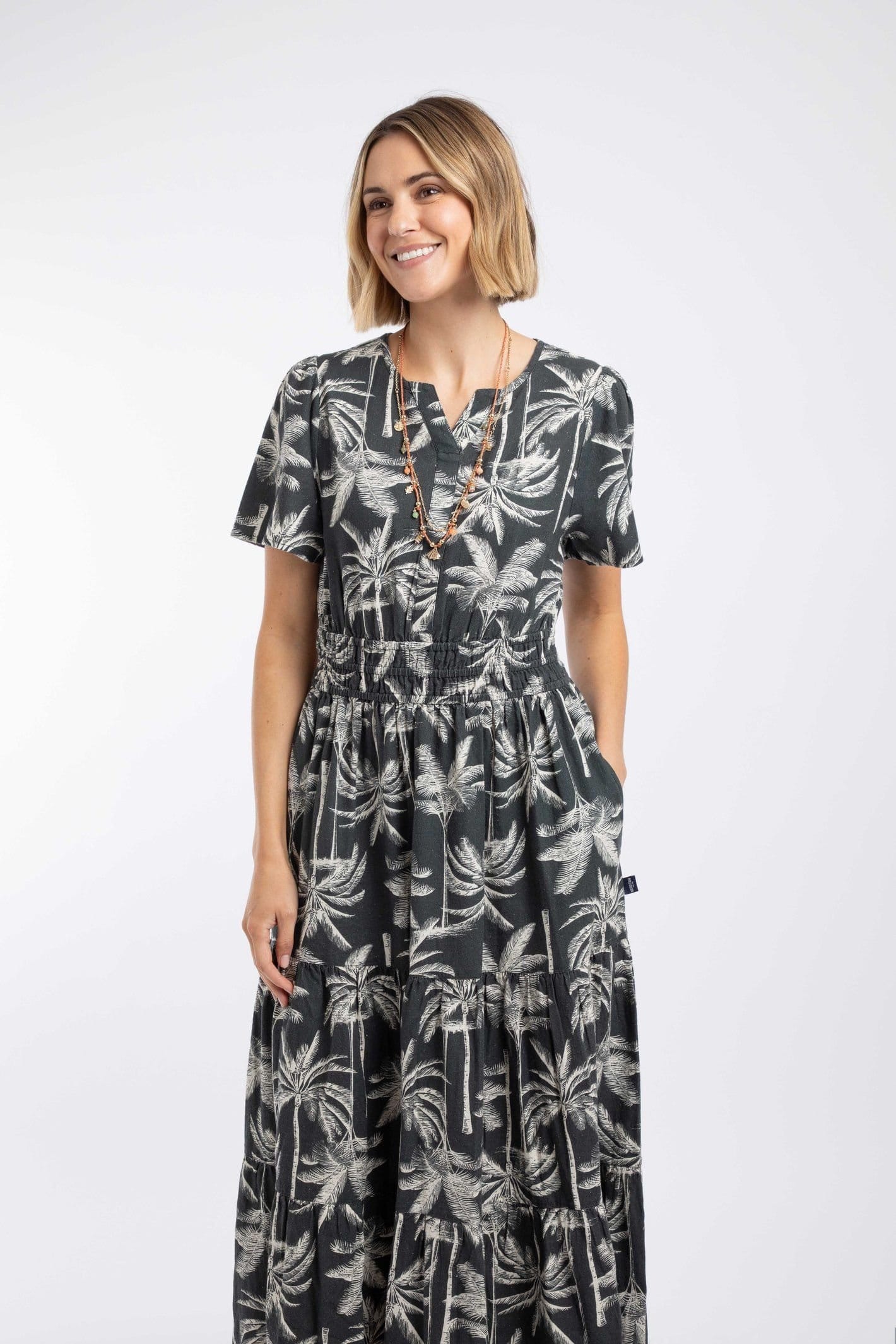 Weird Fish Weird Fish Women's Rhianne Printed Tiered Linen Rich Maxi Dress in Black - 4