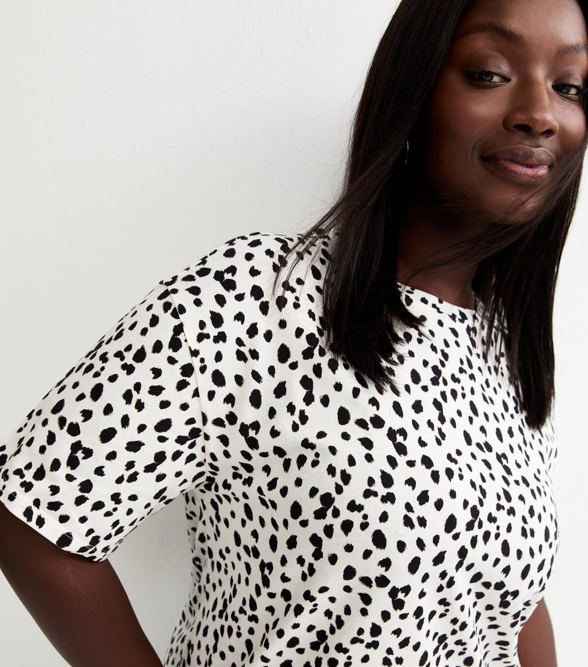 New Look Women's Plus Size Cream Leopard Print T-Shirt Curves New Look