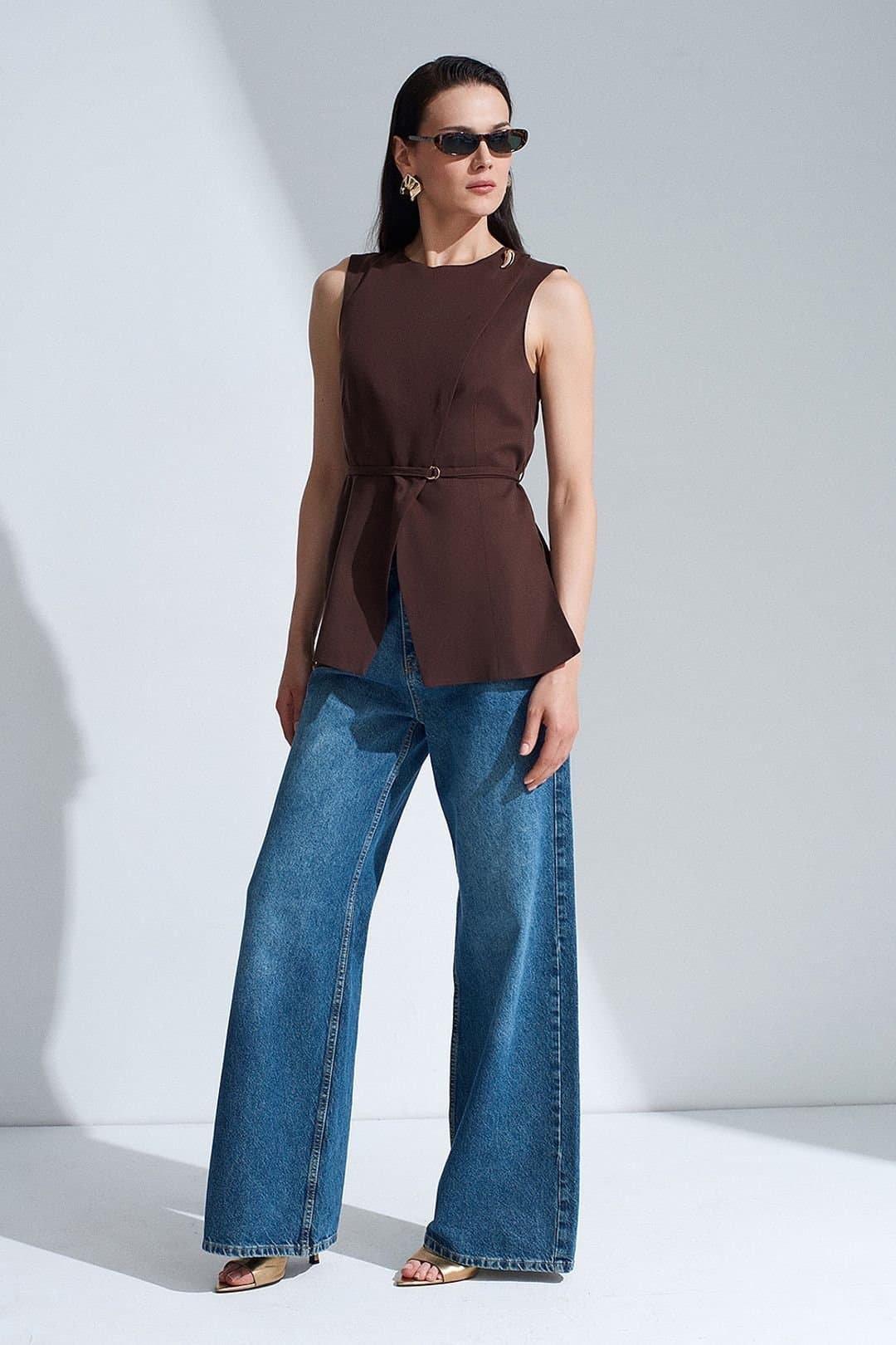 Dilvin Dilvin Women's Tencel Poplin Belted Waistcoat in Brown