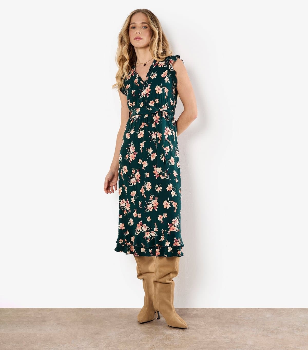 Apricot Women's Green Floral Print Midi Dress Apricot New Look