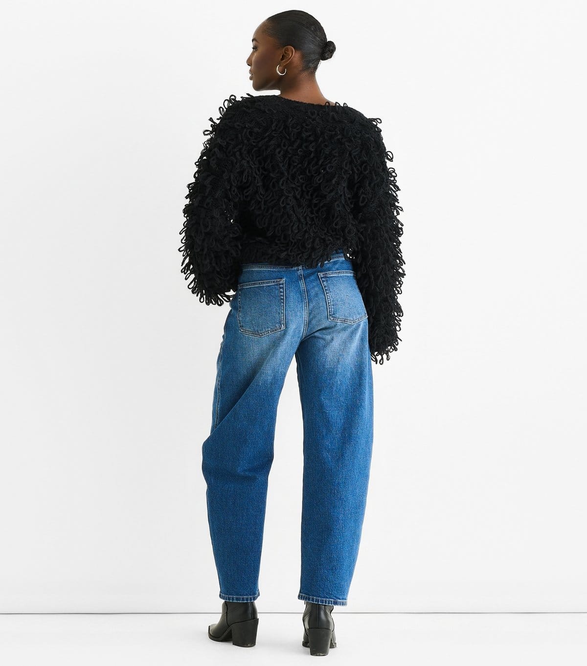 Gini London Women's Black Textured Loop Cropped Cardigan Gini London New Look - 4