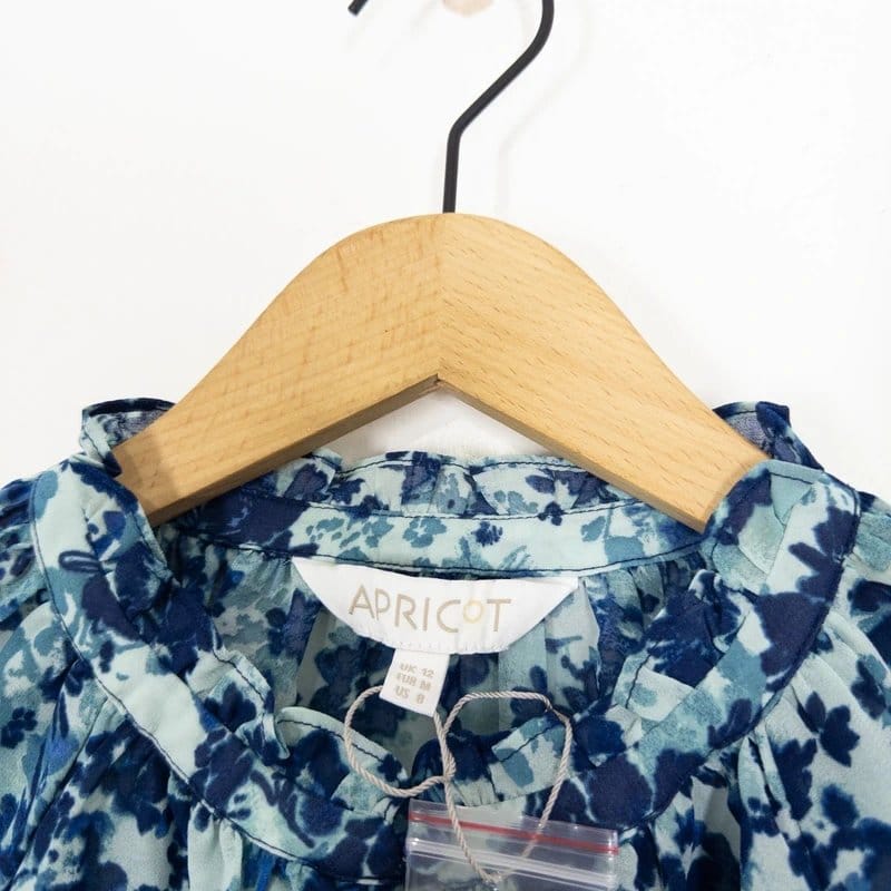 Apricot Blue Floral Raglan Volume Blouse