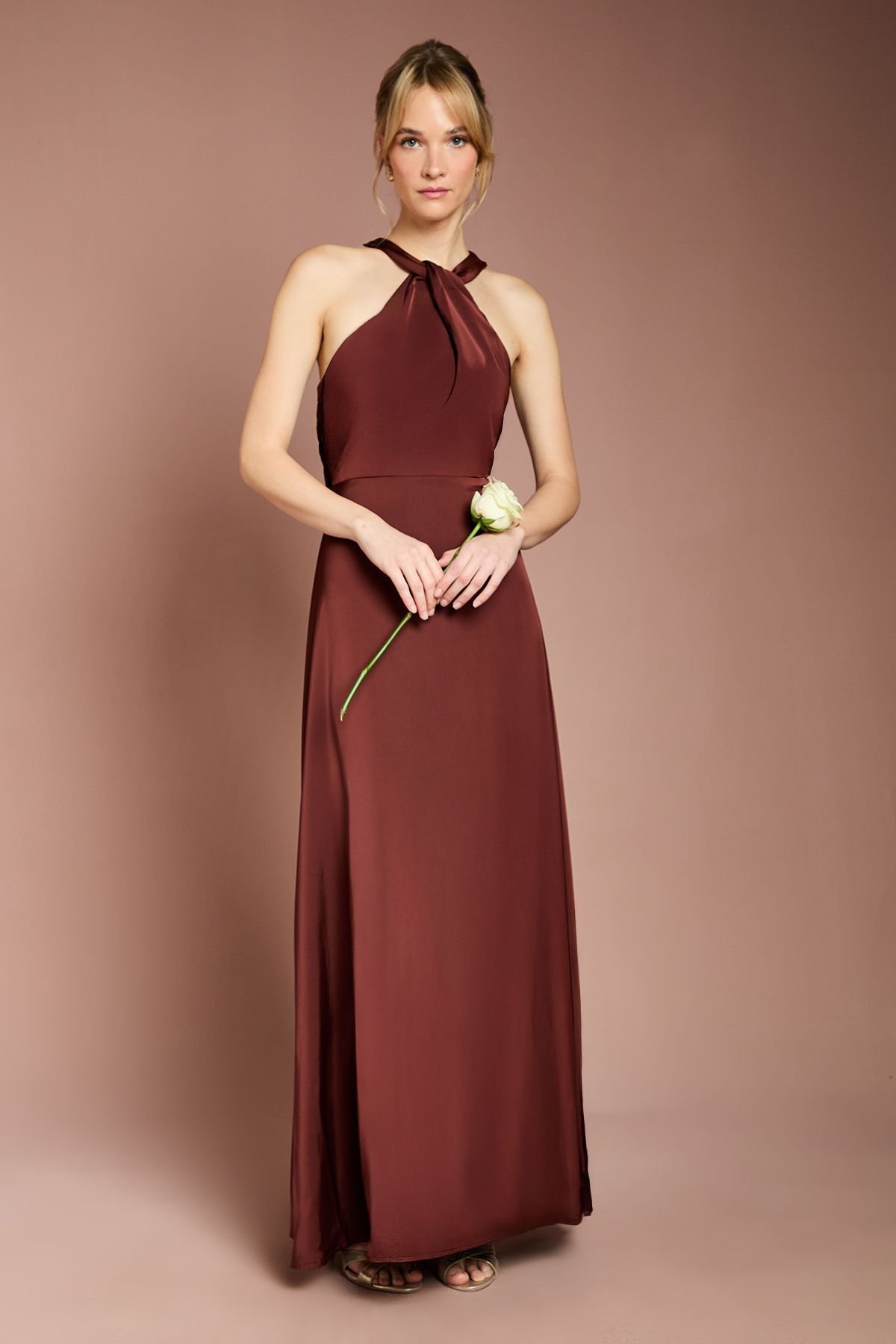Coast Coast Women's Honoured Twist Halterneck Satin Maxi Bridesmaid Dress in Dusty Rose - 3