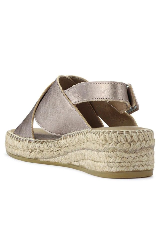 Jones Bootmaker Jones Bootmaker Women's Jessa Leather Sandals in Light Beige - 3