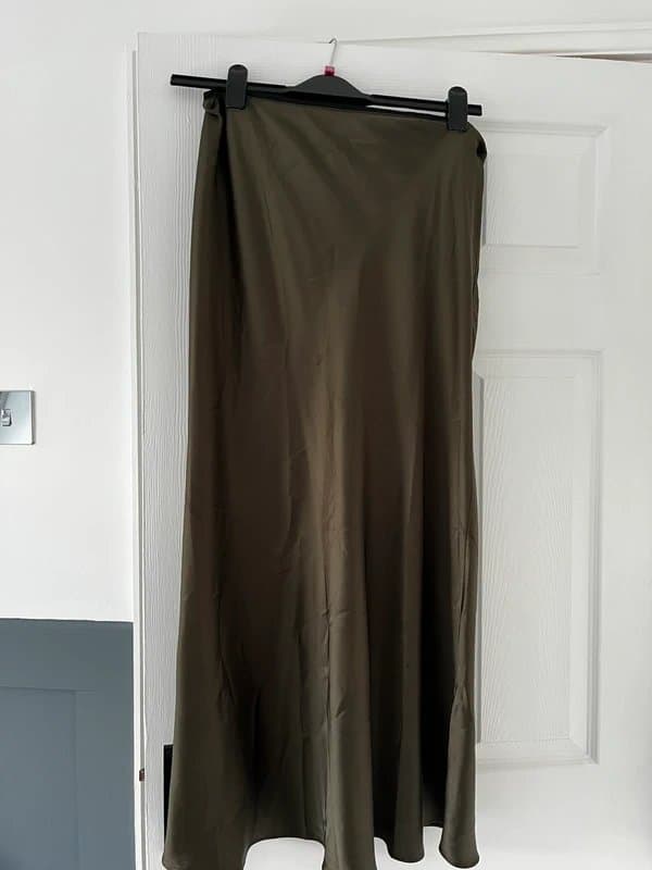 New Look New look ladies olive satin midi skirt