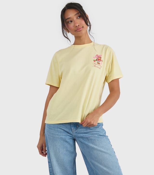 Skinnydip Women's Custard Yellow Strawberry Shortcake Print T-Shirt Skinnydip New Look - 2