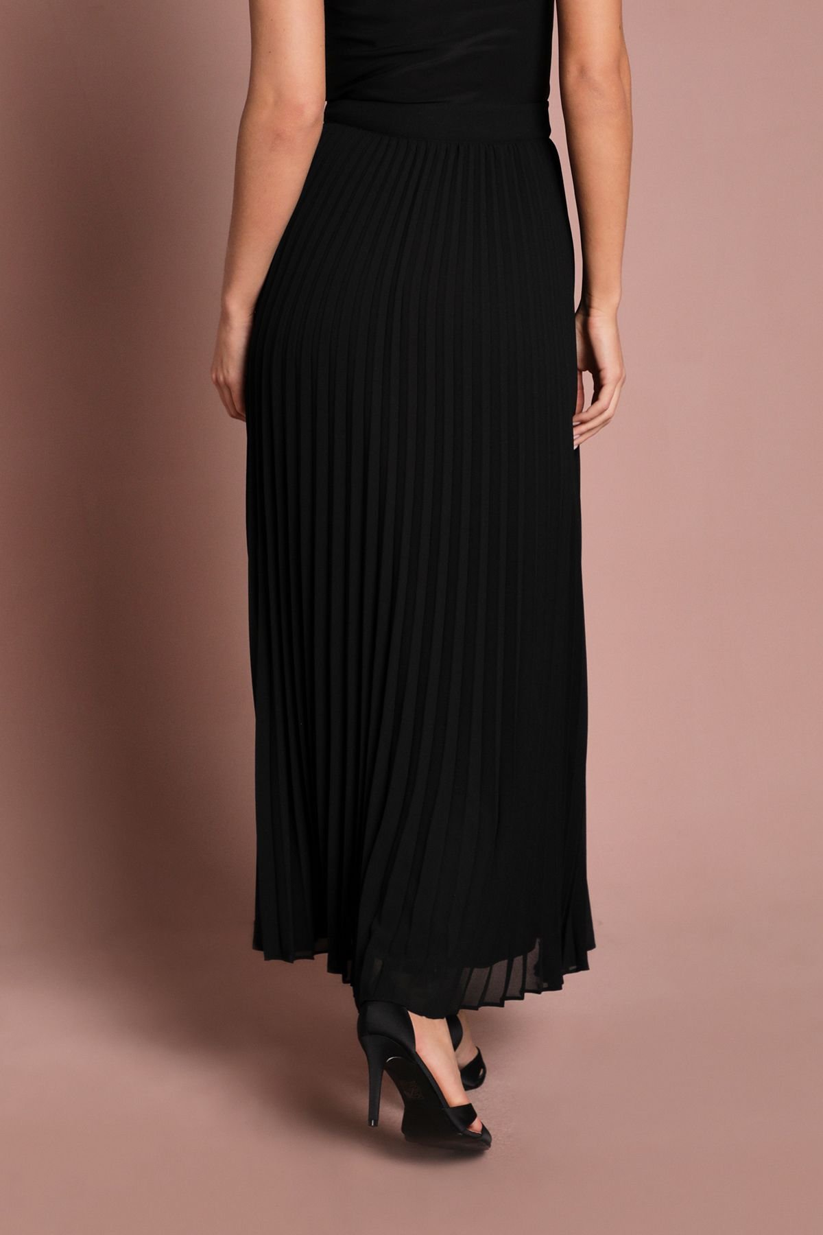 Coast Coast Women's Pleated Georgette Maxi Skirt in Black - 3