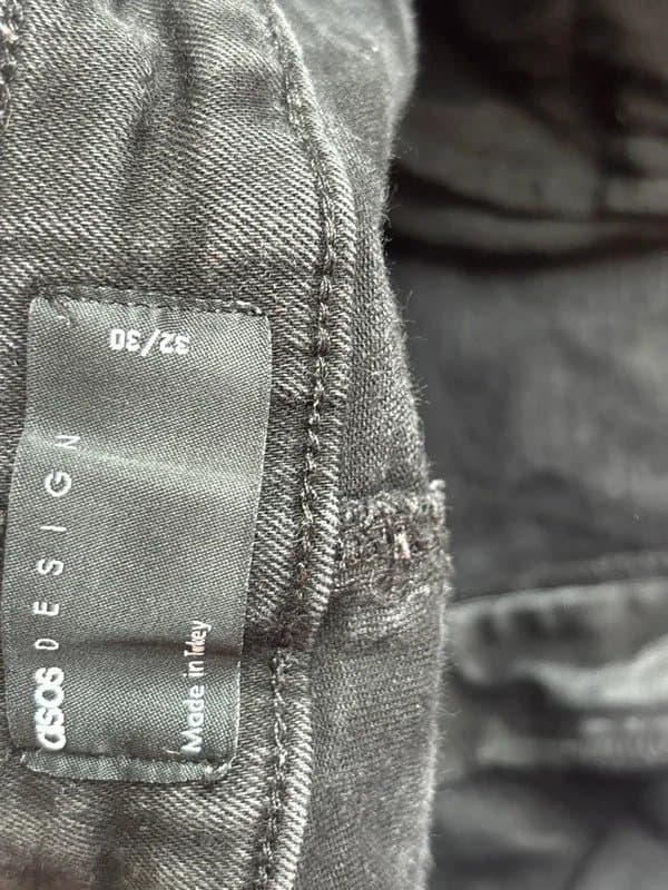 ASOS Asos black cigarette straight leg jeans w32 l30