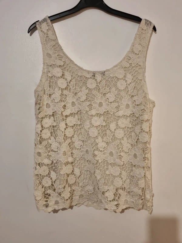 New Look Vest crochet top