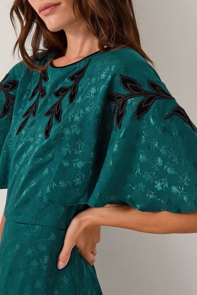 Monsoon Monsoon Women's Bianca Embroidered Floral Cape Midi Dress Green - 3