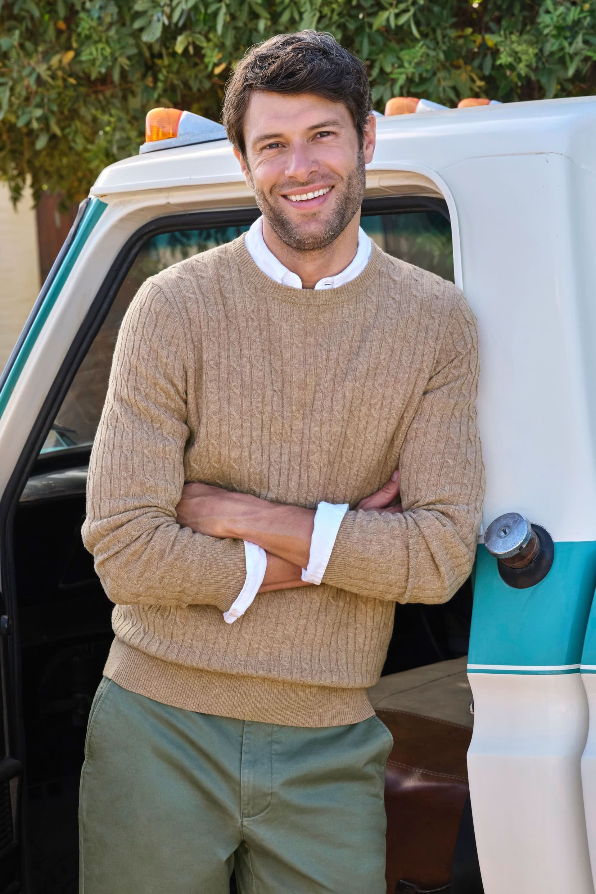 WoolOvers WoolOvers Men's Cashmere & Merino Cable Crew Neck in Camel
