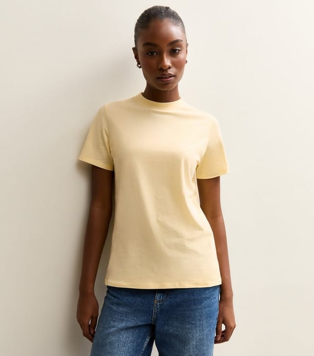 New Look Women's Light Yellow Cotton Crew Neck T-Shirt New Look - 2