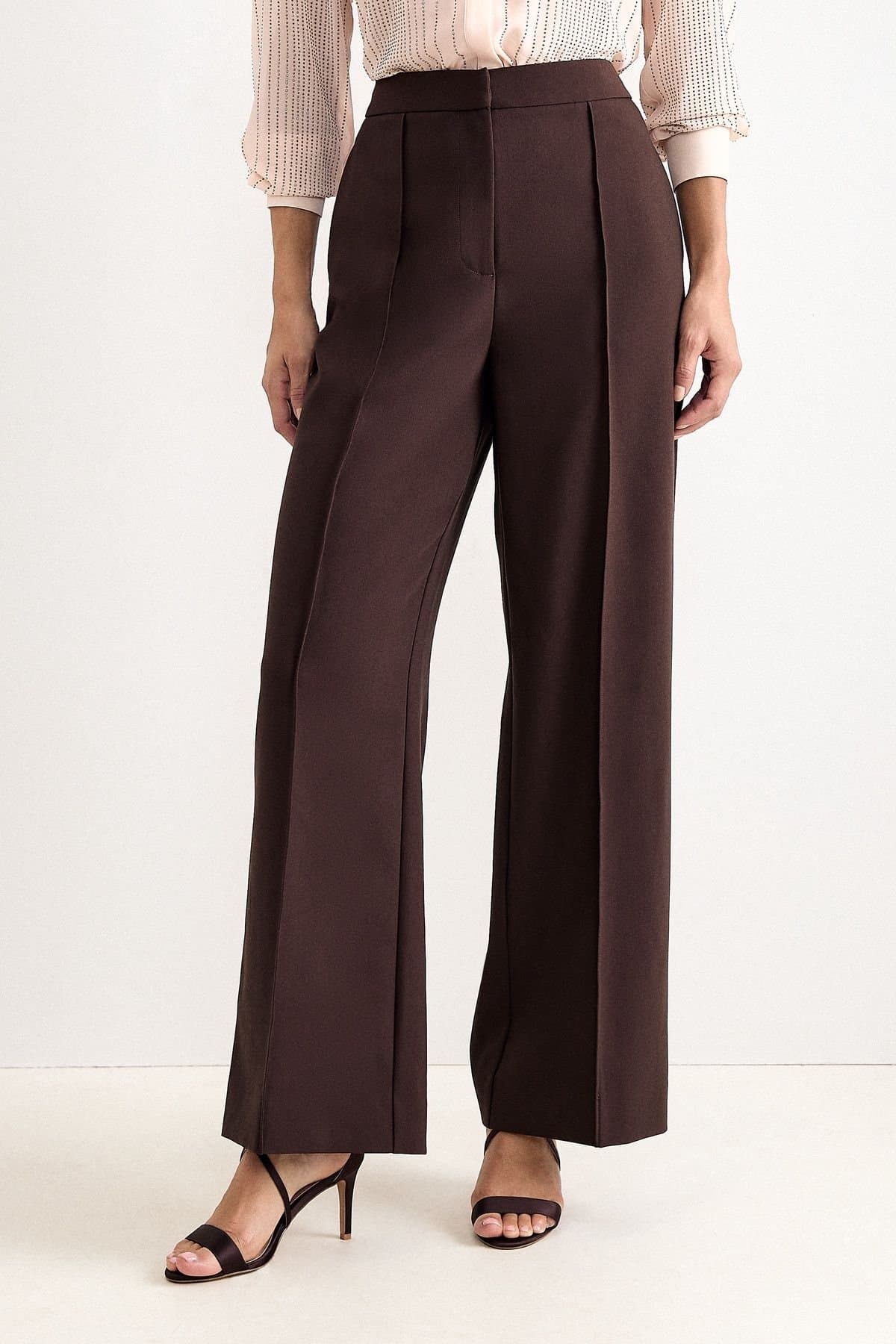 Phase Eight Phase Eight Women's Petite Keely Trouser in Chocolate