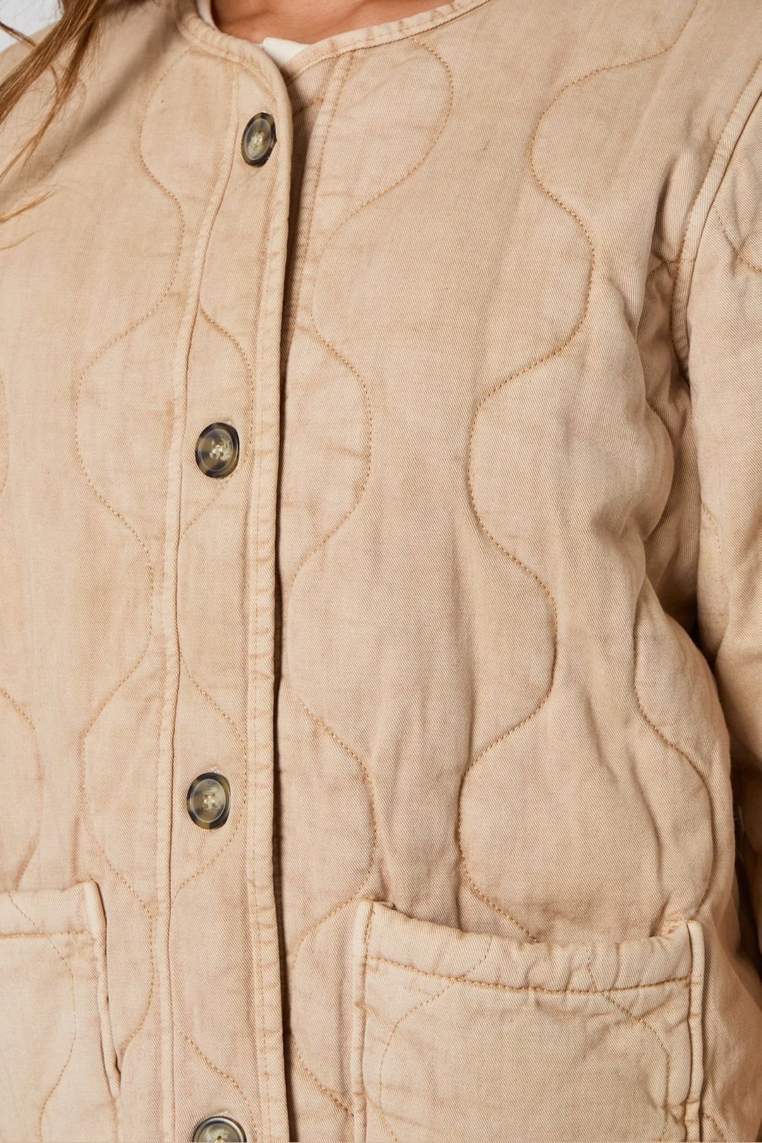 Urban Bliss Urban Bliss Women's Washed Quilted Coat in Natural - 4