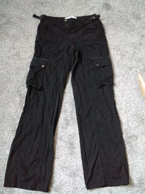 Bershka Bershka cargo pants size 10 with adjustable waist black
