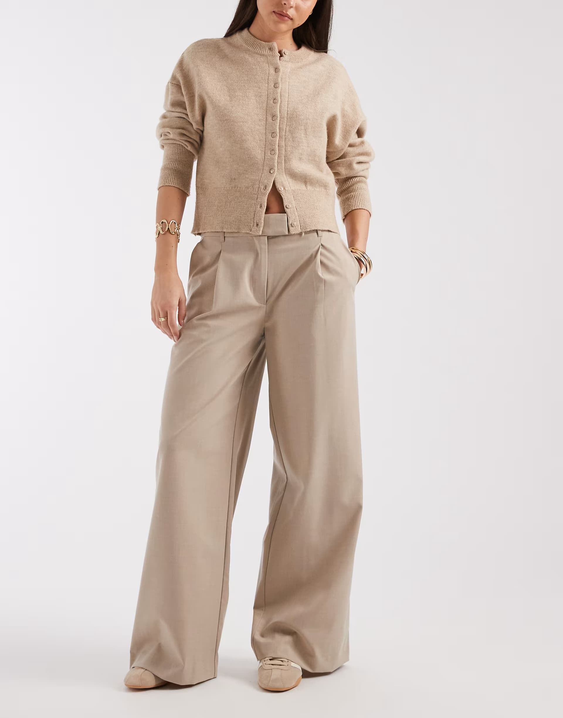 ASOS ASOS DESIGN tailored low rise wide leg trousers in stone