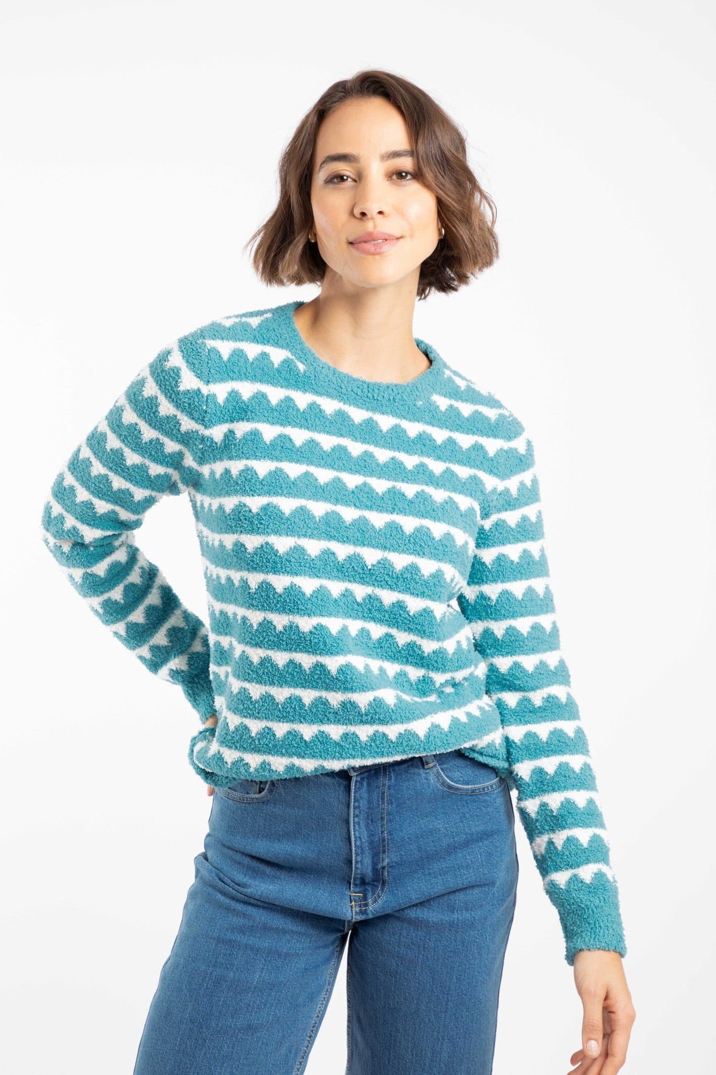 Weird Fish Weird Fish Women's Tyla Cosy Knit Scalloped Jumper in Aqua