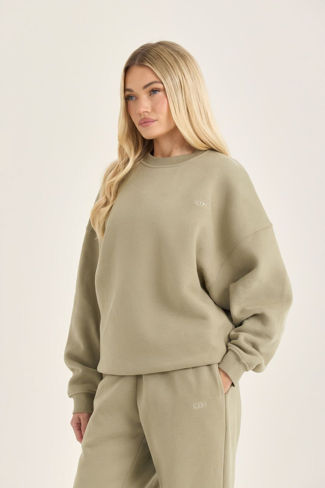 Loom Archives Loom Archives Women's LOOM Oversized Sweatshirt in Pale Green