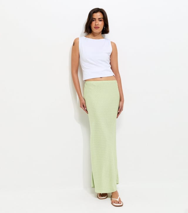 New Look Women's Green Spot Print Bias Cut Midi Skirt New Look - 2