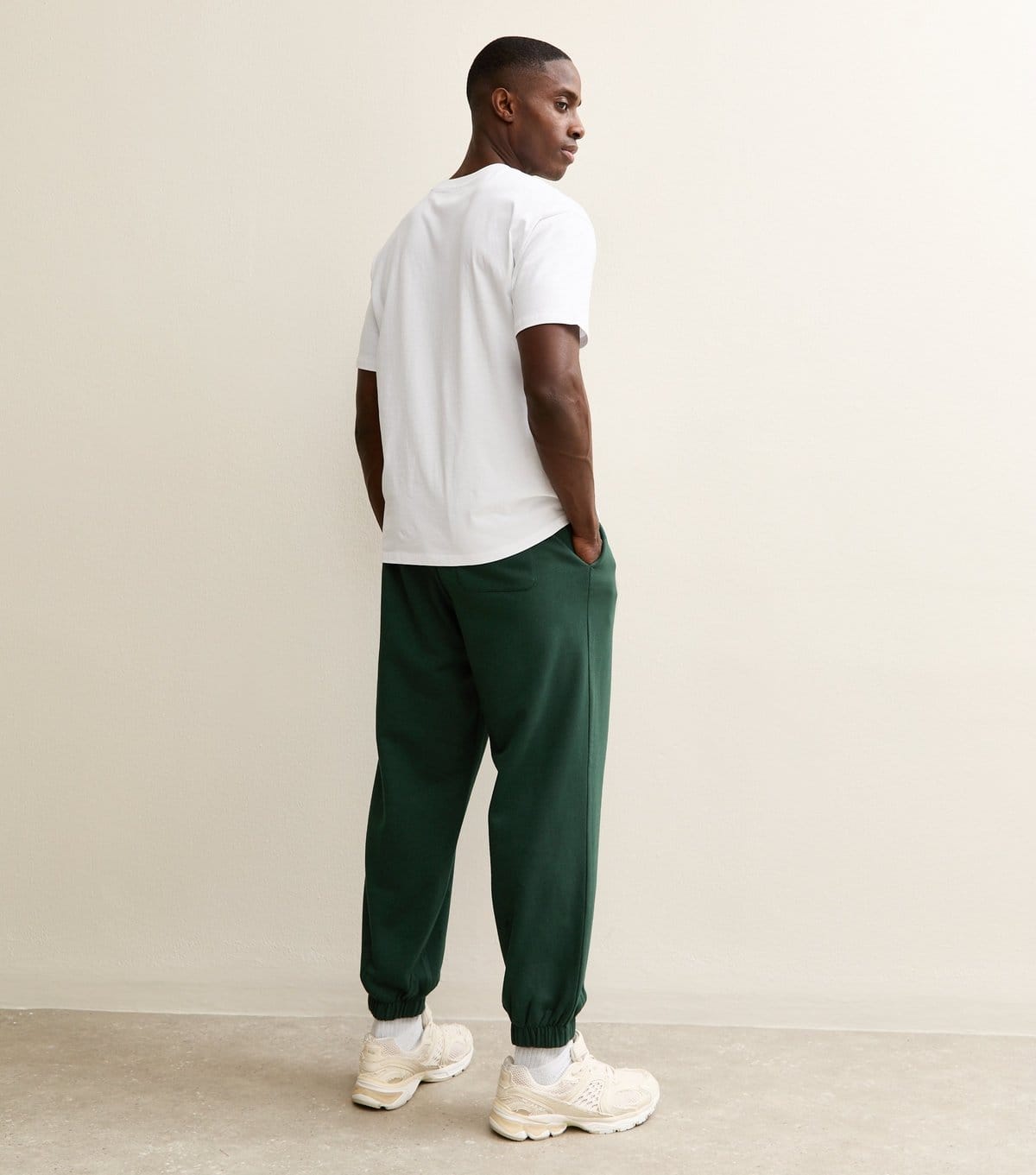 New Look Men's Dark Green Oversized Cuffed Ankle Joggers New Look - 4