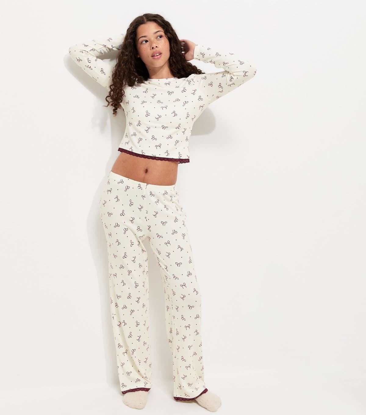 New Look Girls' Cream Jersey Lace Trim Bow Print Pyjama Set New Look