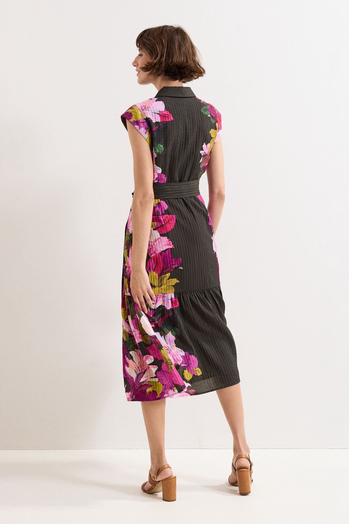 Phase Eight Phase Eight Women's Robyn Floral Midi Dress in Dark Olive - 4