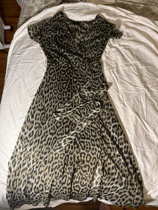 Topshop Petite Leopard print maxi wrap dress