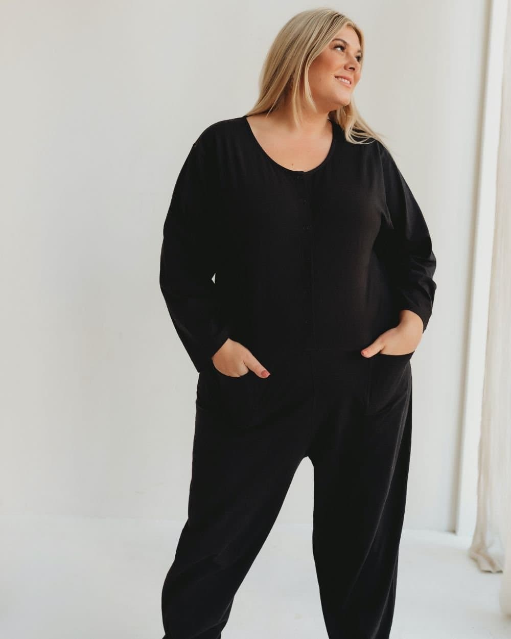 Turtledove London Turtledove London Women's Mila Black Long Sleeve Jumpsuit